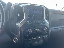2019 Chevrolet Silverado 1500 Crew Cab RST - Photo 21