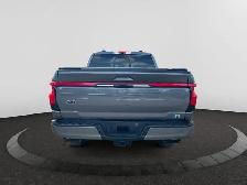 2023 Ford F-150 Lightning LARIAT SuperCrew - Photo 4