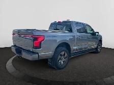 2023 Ford F-150 Lightning LARIAT SuperCrew - Photo 5