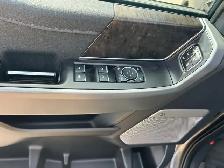 2023 Ford F-150 Lightning LARIAT SuperCrew - Photo 17