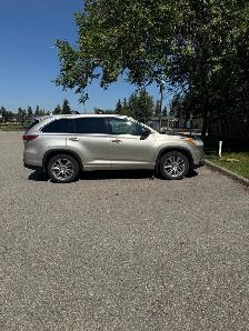 2014 Toyota Highlander XLE AWD — 8 Passenger — 240,000 km - Photo 3
