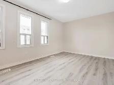 Spacious Newly Renovated 2-Bedroom Suites - Photo 4