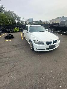 2011 BMW 328i XDrive - Photo 2
