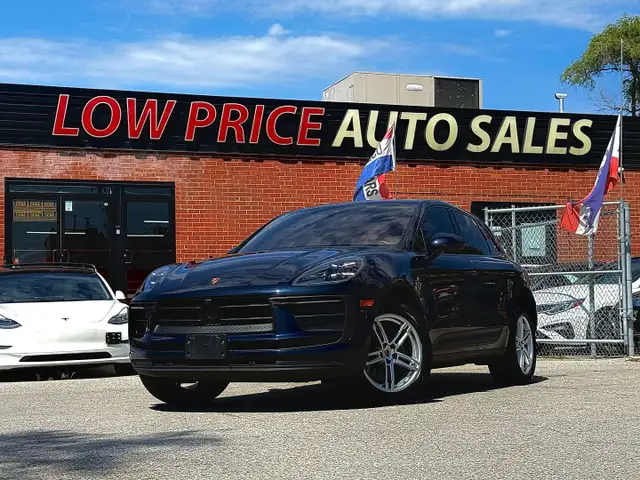 2023 Porsche Macan No Accidents l One Owner l AWD l Porsche Warr