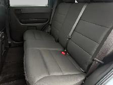 2011 Ford Escape | RARE FIND | MANUAL | LOW KMS | - Photo 11