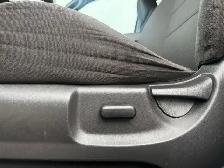 2011 Ford Escape | RARE FIND | MANUAL | LOW KMS | - Photo 19