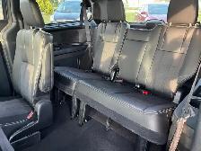 2016 Chrysler Town & Country | CLEAN CARFAX | ALL POWER OPTIONS - Photo 12