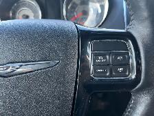 2016 Chrysler Town & Country | CLEAN CARFAX | ALL POWER OPTIONS - Photo 19