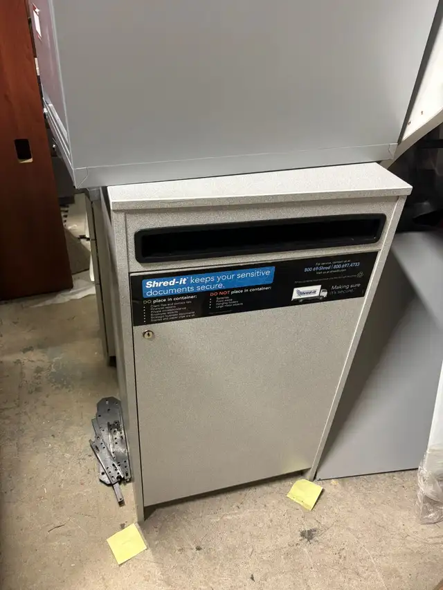 Office Recycle Bin – Durable & Compact | $75 | Call us now!