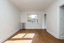 Semi renovated one bedroom at Arlington & St Clair - ID 2268 - Photo 3