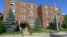 Semi renovated one bedroom at Arlington & St Clair - ID 2268 - Photo 10