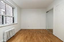 Renovated one bedroom, Russell Hill and St. Clair - ID 2276 - Photo 6
