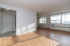 Renovated large one bedroom, Bayview and Eglinton - ID 4680 - Photo 4