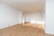 Renovated large one bedroom, Bayview and Eglinton - ID 4680 - Photo 6