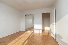 Renovated large one bedroom, Bayview and Eglinton - ID 4680 - Photo 7