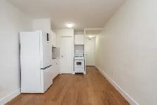 Renovated bachelor, Dupont and Lansdowne - ID 2215 - Photo 2