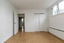 renovated two bedroom, bayview and eglinton - ID 2342 - Photo 9