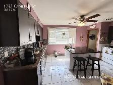 SPACIOUS 3 BED/2 BATH HOME- FINISHED BASEMENT-EAST WINDSOR   UTI - Photo 8