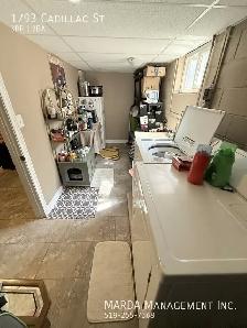 SPACIOUS 3 BED/2 BATH HOME- FINISHED BASEMENT-EAST WINDSOR   UTI - Photo 32