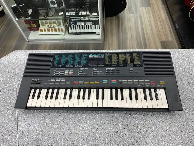 Yamaha Portasound PSS-480 Keyboard