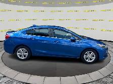 2018 Chevrolet Cruze LT - Photo 2
