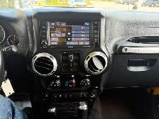 2015 Jeep WRANGLER UNLIMITED 4WD 4dr Sahara W/ HARDTOP - Photo 12