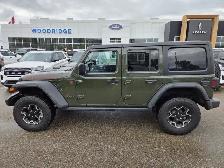 2023 Jeep Wrangler - Photo 2