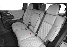 2024 Mitsubishi Outlander - Photo 10