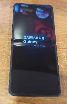 Samsung Galaxy Z Flip 7 - Photo 3