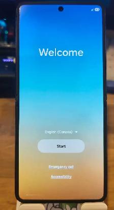 Samsung Galaxy Z Flip 7 - Photo 4