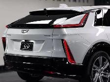 2024 Cadillac LYRIQ Tech | Low Mileage | 33 Display | Google - Photo 7