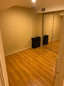 1 Bedroom Basement Apartment - Photo 8