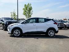 2027 Chevrolet Bolt - Photo 10