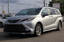 2023 Toyota Sienna LE AWD - Photo 3