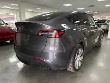 2023 Tesla Model Y RWD - Photo 5