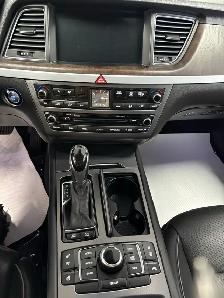 2015 Hyundai Genesis 4dr Sdn Ultimate - Photo 13
