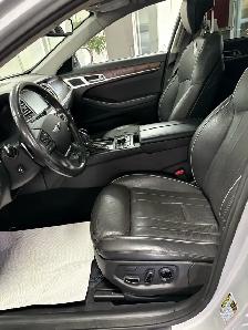2015 Hyundai Genesis 4dr Sdn Ultimate - Photo 22