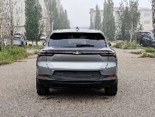 2026 Chevrolet Equinox EV LT - Photo 11