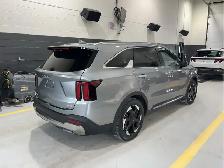 2025 Kia Sorento Hybrid - Photo 4