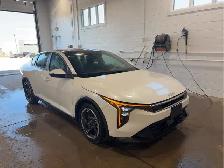 2025 Kia K4 - Photo 3