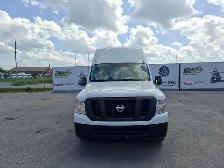 2017 Nissan NV - Photo 2