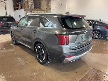 2026 Kia Sorento Hybrid - Photo 6