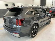 2025 Kia Sorento Hybrid - Photo 4