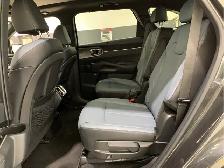 2025 Kia Sorento Hybrid - Photo 8