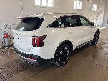 2025 Kia Sorento Hybrid - Photo 4