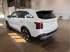2025 Kia Sorento Hybrid - Photo 6