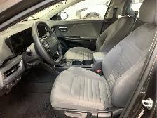 2025 Kia K4 - Photo 8