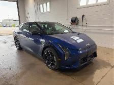 2026 Kia EV4 - Photo 3