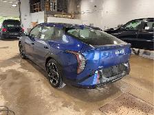 2026 Kia EV4 - Photo 6