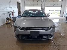 2025 Kia K4 - Photo 2